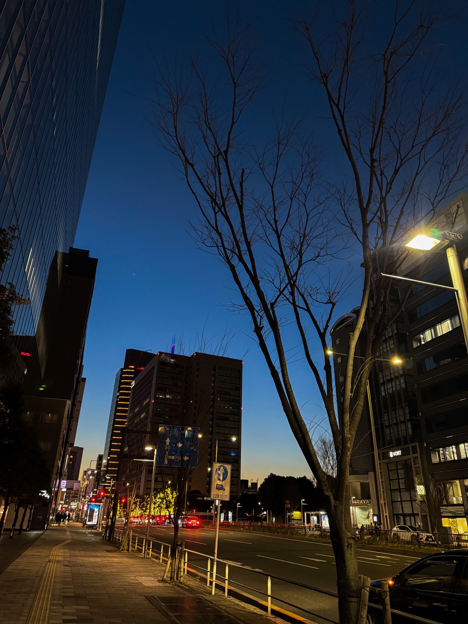 夜が更けていくのカバー画像